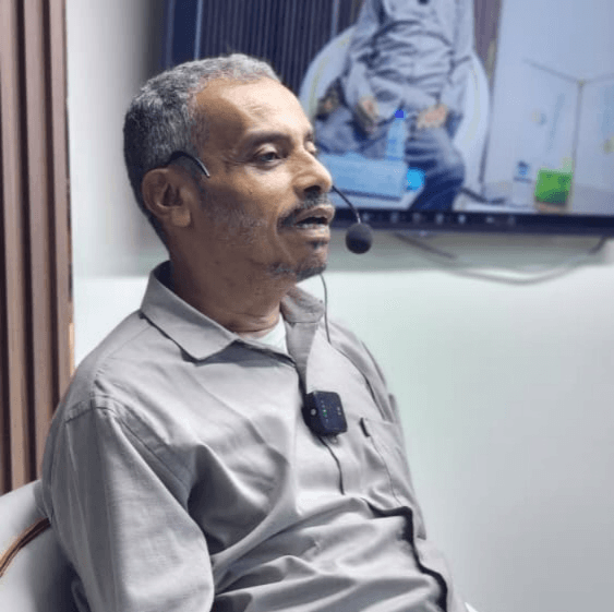 في محاضرة استضافها منتدى عميد الوفاء بالمكلا: د. باحارثة يسلط الضوء على “المسيرة الخالدة” للفقيد محمد عبدالقادر بامطرف
