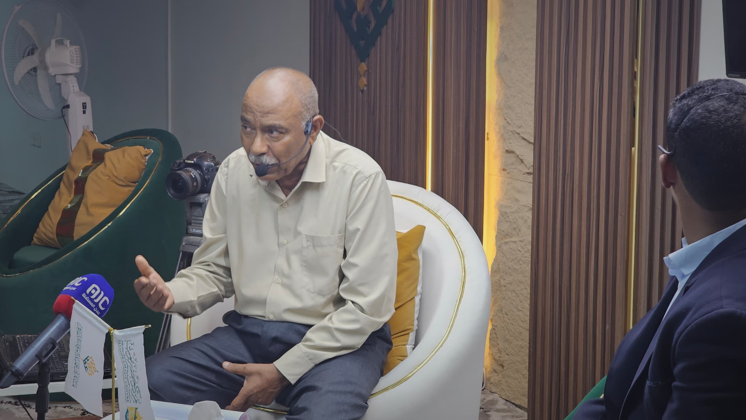 منتدى عميد الوفاء ينفذ فعالية بعنوان (الأدب الطاقي بين الواقع والتحديات في عصر الطاقة المتجددة)