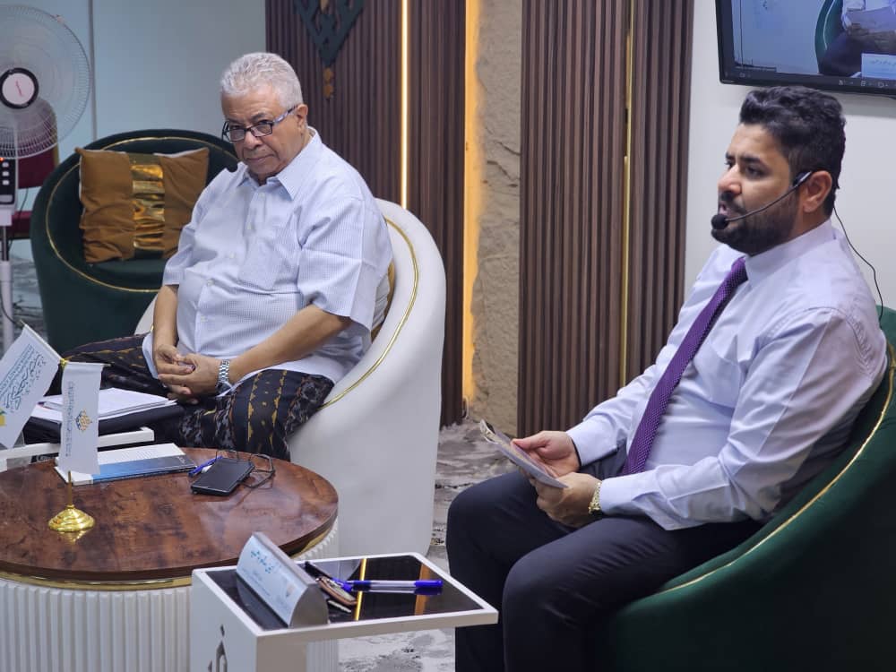 منتدى عميد الوفاء الثقافي ينفذ فعالية (لهجة مدينة المكلا – ملامح الاتفاق والافتراق عن العربية الفصحى)